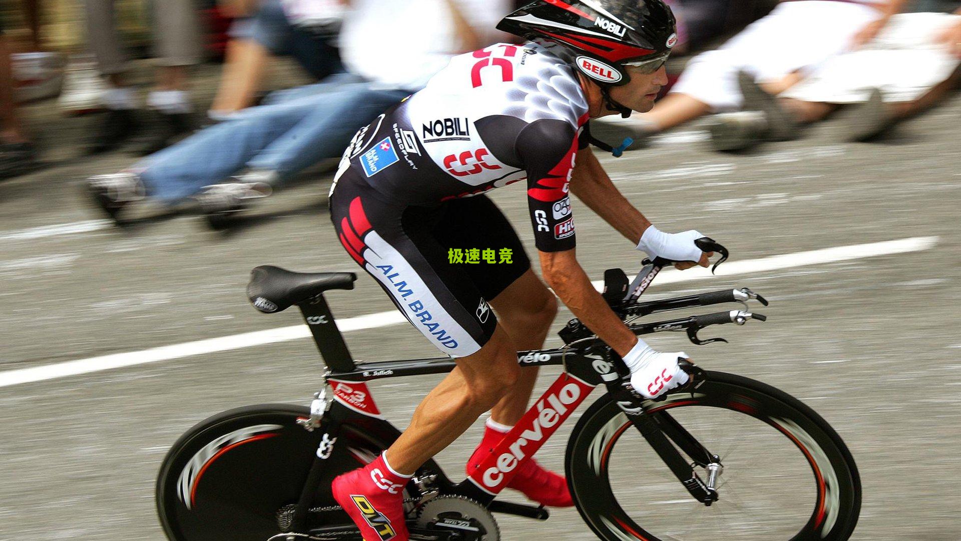 杜兰特开启硬解模式!无视防守干拔三分命中,诠释死神本色