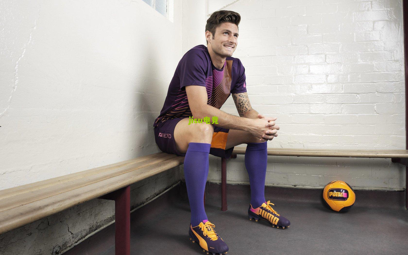 特尔施特根恢复场地训练，巴萨门神有望两周内重返合练